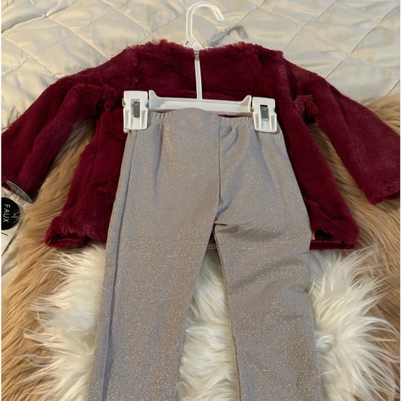 NICOLE MILLER GIRL 4 PIECE OUTFIT. - Picture 4 of 5